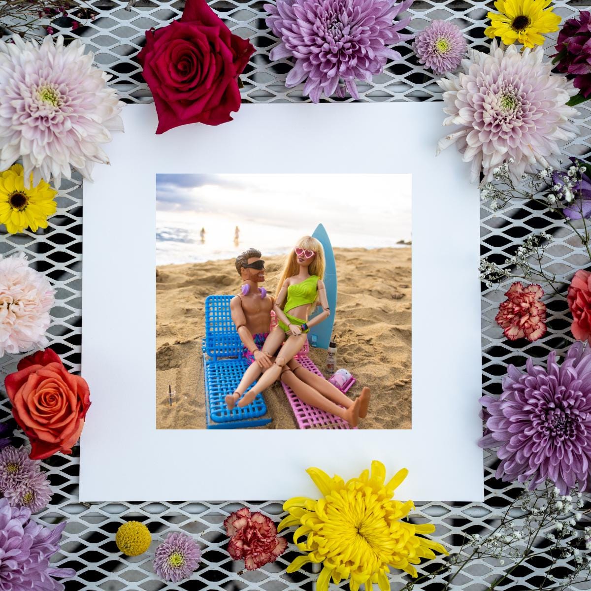 Custom Celebrity Doll Couple Beach Print – Romantic Summer Scene