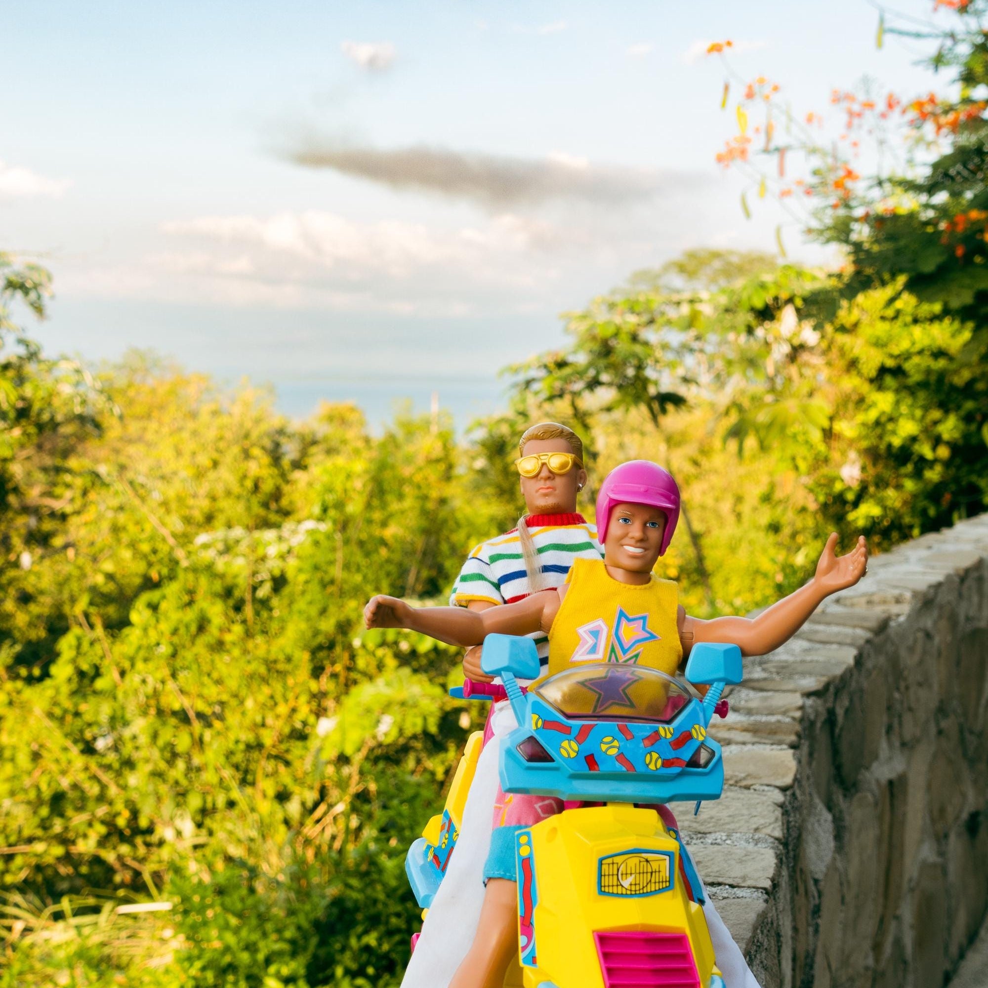 Nostalgic Scooter Ride Print – Vibrant Retro Summer Vibes Photo